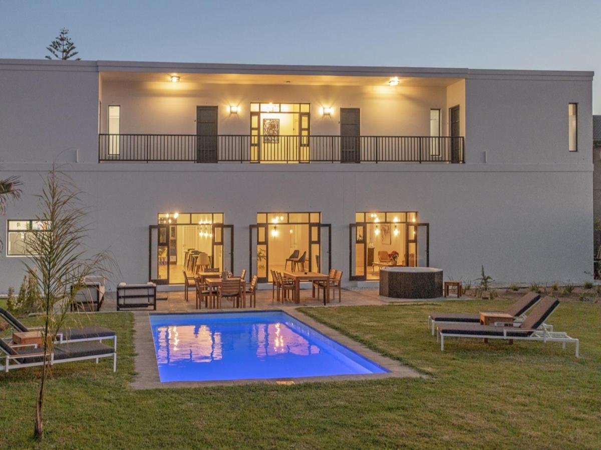 Glow Boutique Suites & Guesthouse Hermanus Esterno foto
